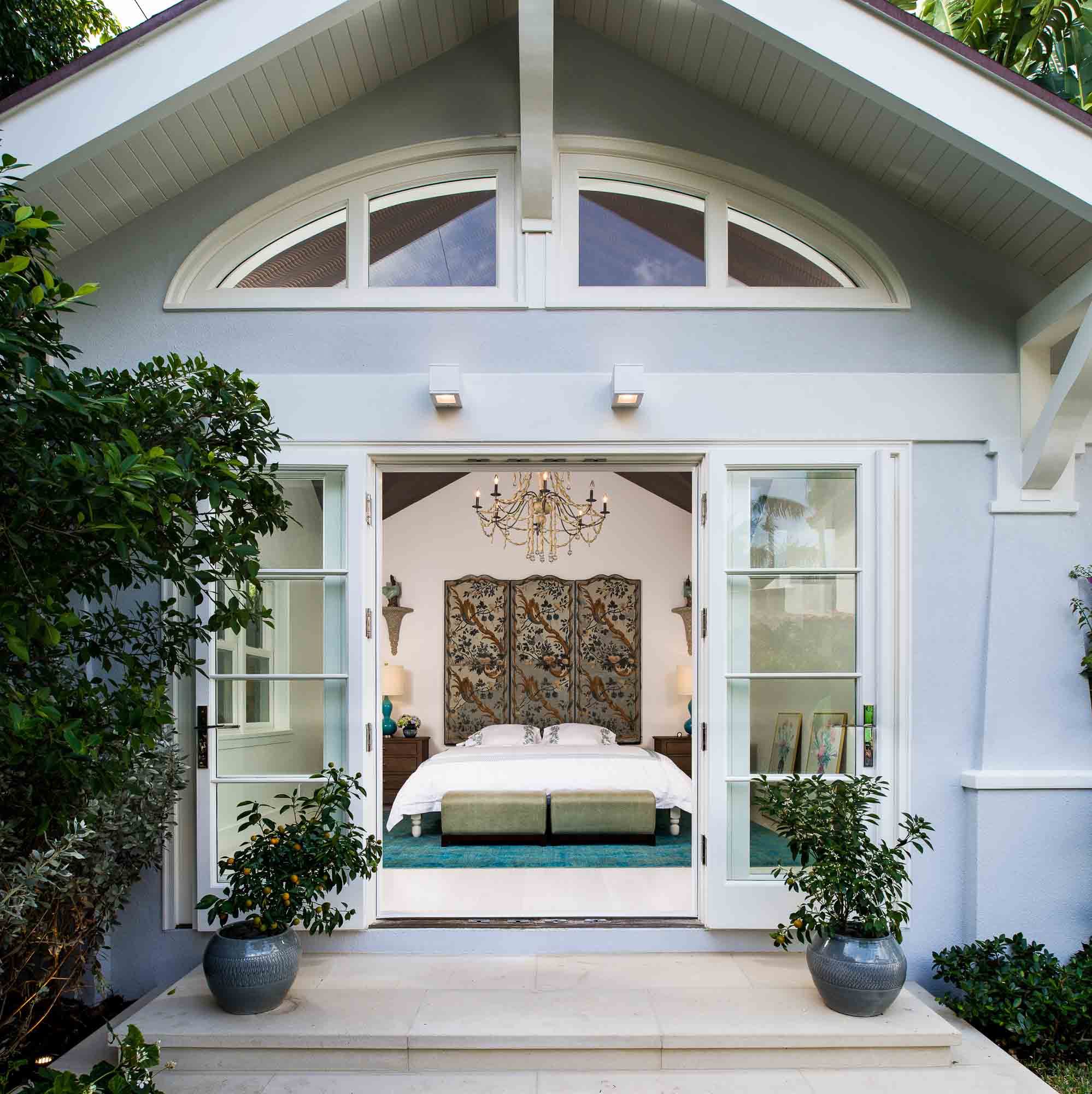 Luxury Palm Beach Bungalow Bedroom Photo